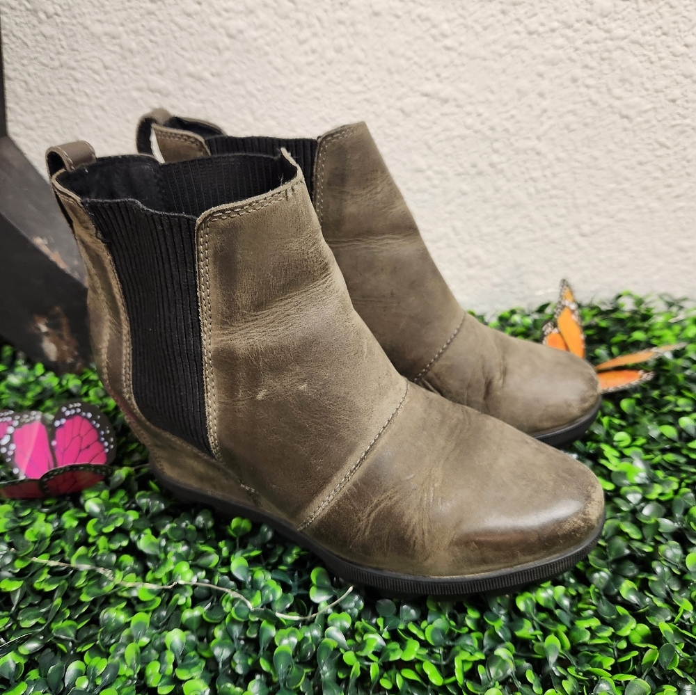 SOREL JOAN OF ARCTIC II WEDGE
CHELSEA SNOW BOOT